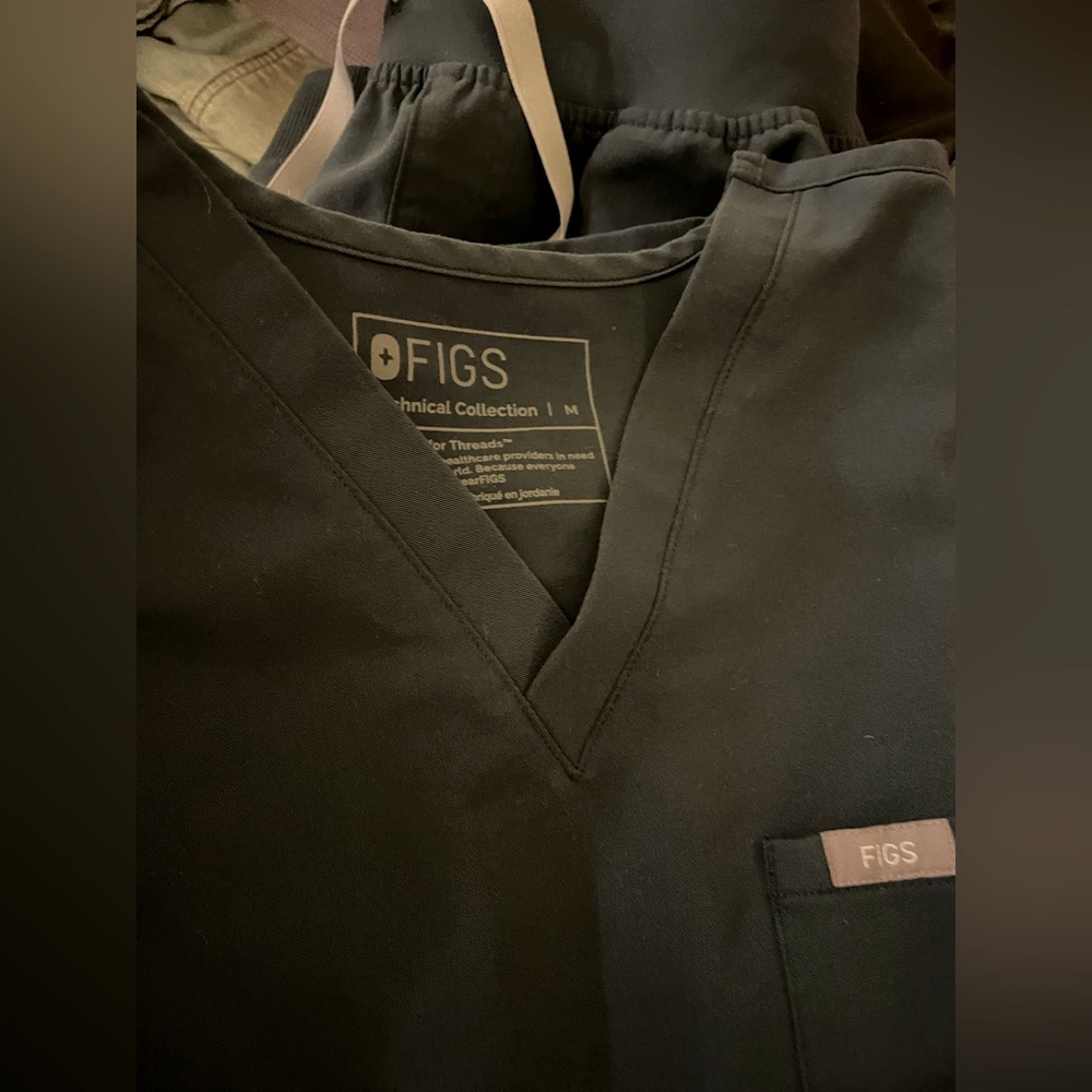 Figs Set with joggers and Scrub Top